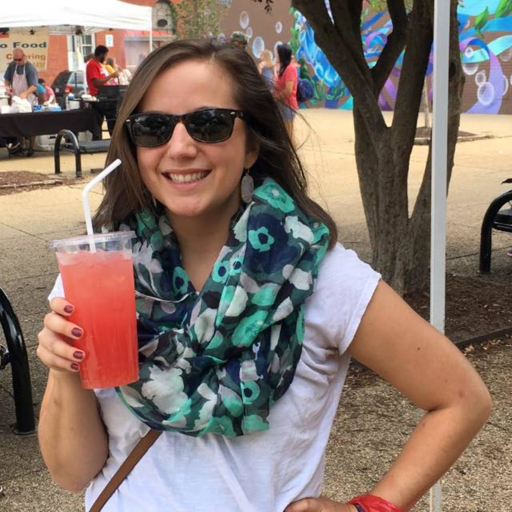 Meet your Posher, Hilary